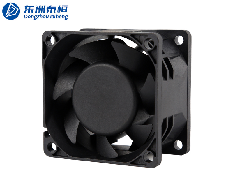 6038交流風(fēng)扇側(cè)面
